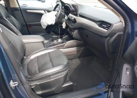 2020 Ford Escape Sel z USA, uszkodzony, nr VIN 1FMCU9H62LUC09697